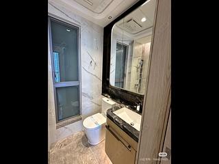 Lohas Park - Lohas Park Phase 11C Villa Garda II Tower 2A 03