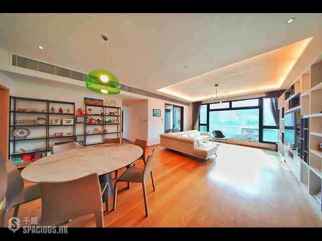 Leighton Hill - The Leighton Hill Block 5 01