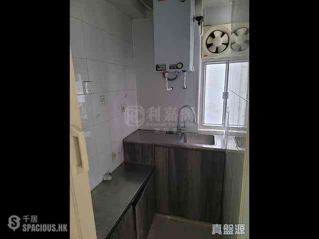 North Point - Ming Yuet Building 07