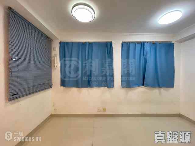 North Point - Kin Yip Mansion 03