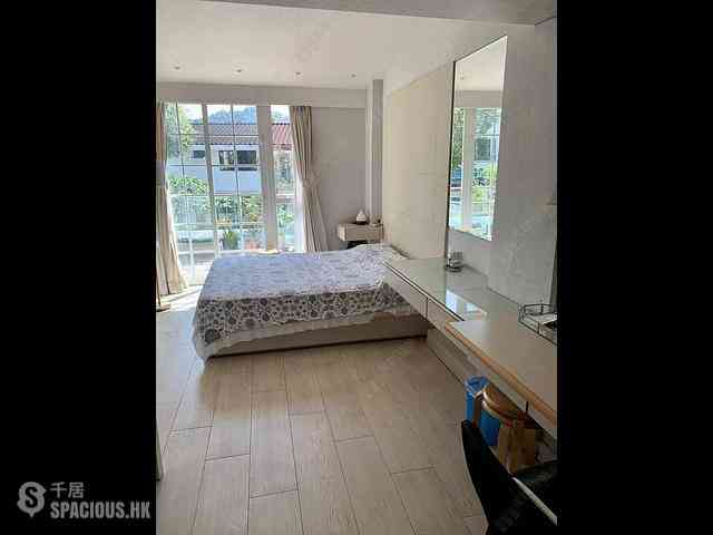 Tai Po - Hong Lok Yuen Hong Lok Road East 05