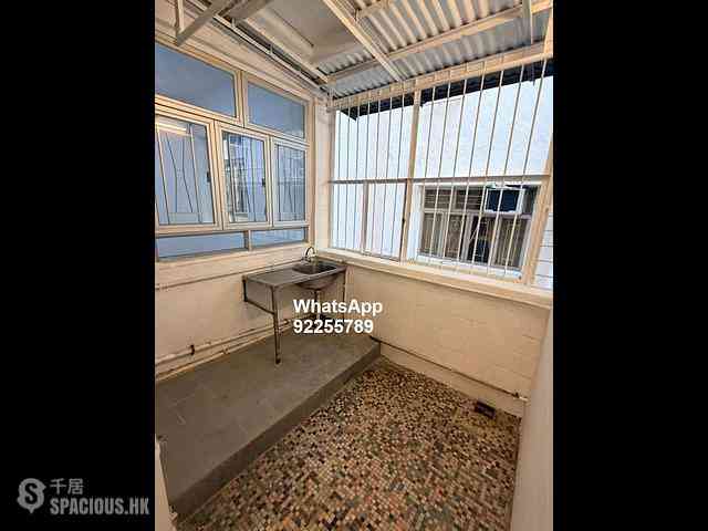 Sai Ying Pun - 31-31A, Pok Fu Lam Road 07