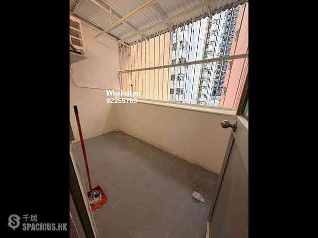 Sai Ying Pun - 31-31A, Pok Fu Lam Road 02