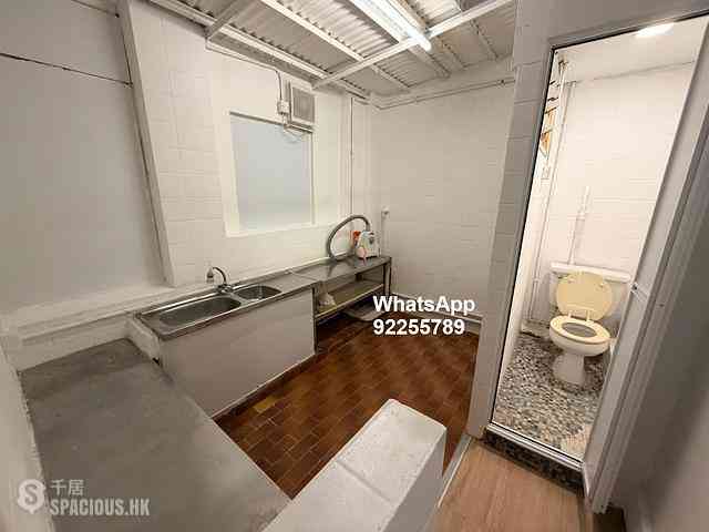Sai Ying Pun - 31-31A, Pok Fu Lam Road 08