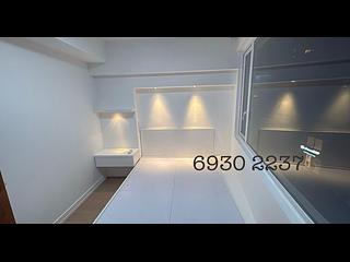 Sheung Wan - 66-68, Queen's Road West 04