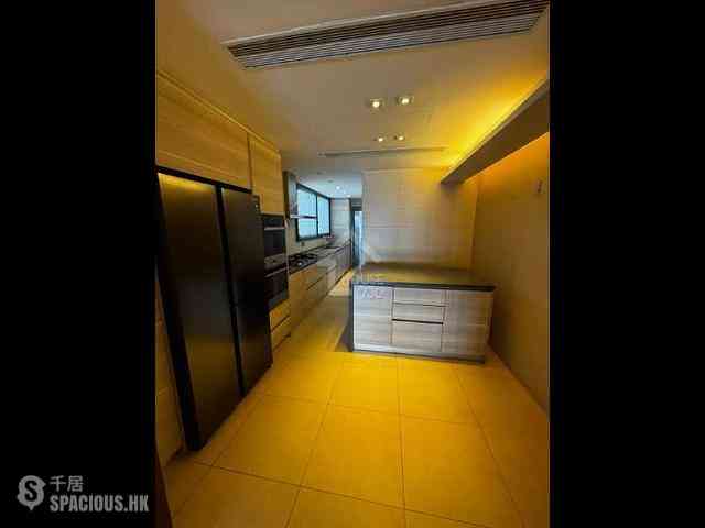 Stubbs Road - Evergreen Villa Block A 17