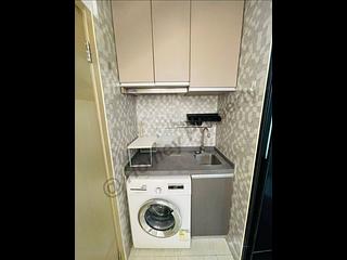 Mong Kok - Sincere House 03