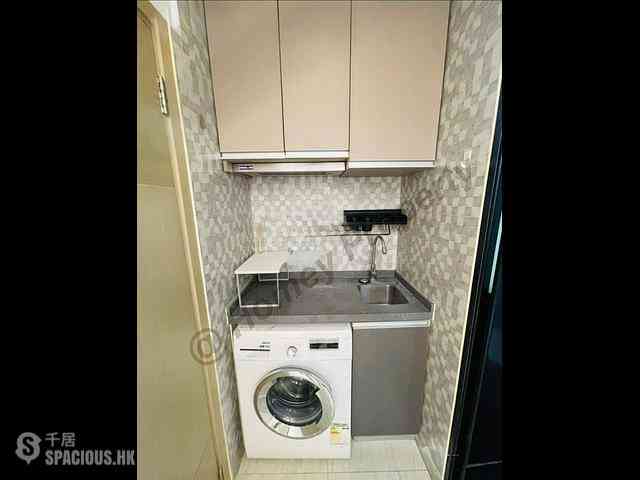 Mong Kok - Sincere House 03