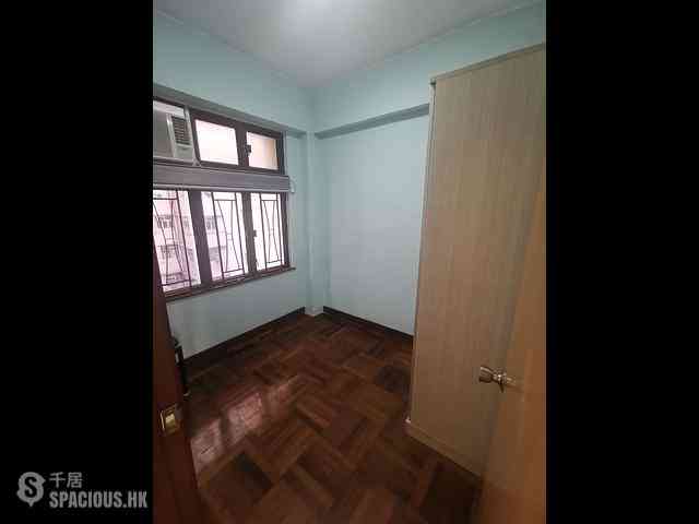 Shek Tong Tsui - Po Tak Building 05