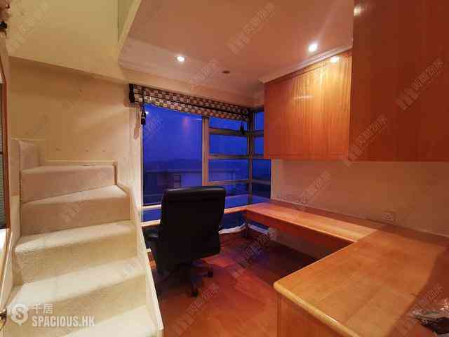 The Peak - Sunshine Villa 07