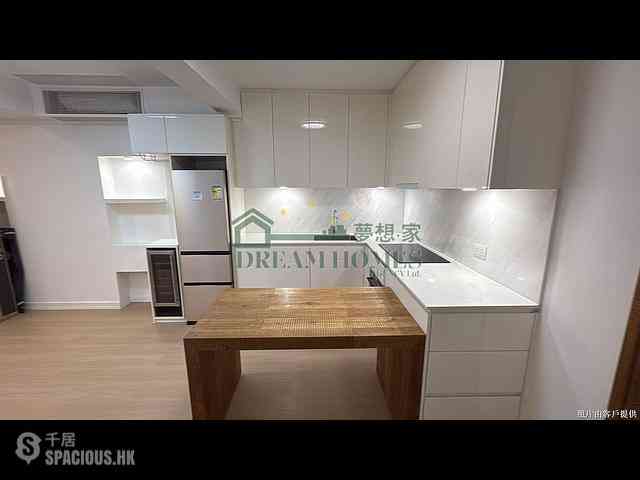 Sheung Wan - 58, Queen's Road West 01