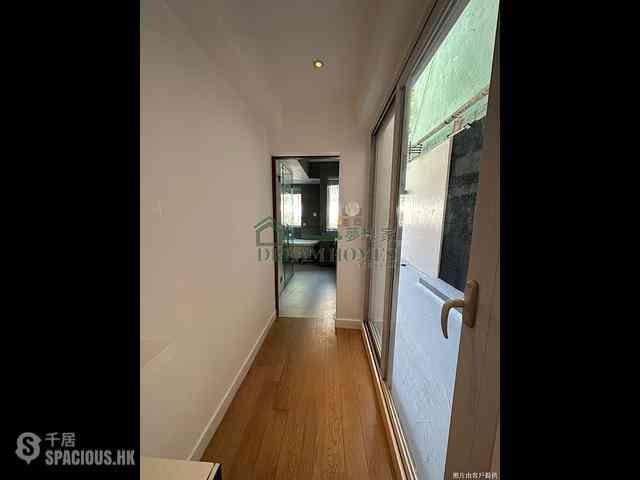 Sheung Wan - 58, Queen's Road West 07