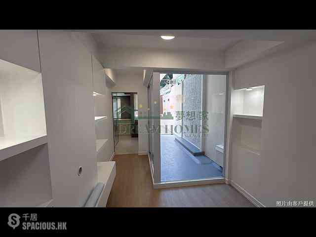 Sheung Wan - 58, Queen's Road West 08
