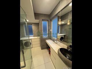 Sheung Wan - 58, Queen's Road West 11