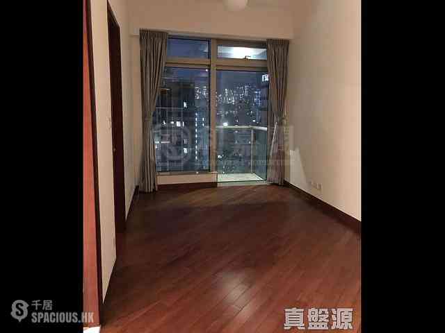 Wan Chai - The Avenue Phase 2 Block 1 02