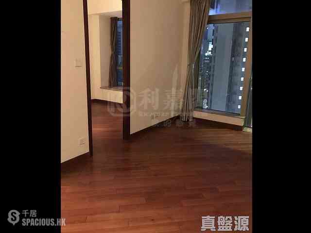 Wan Chai - The Avenue Phase 2 Block 1 01