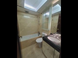 Tai Po - The Balmoral Block 1 04