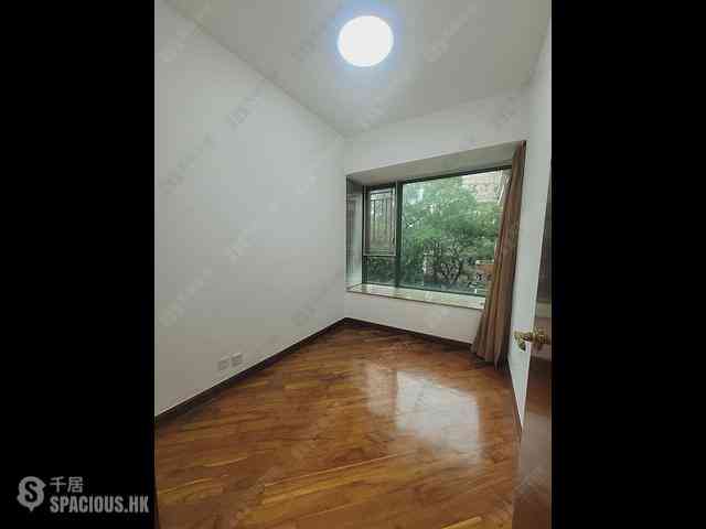 Tai Po - The Balmoral Block 1 07