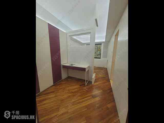 Tai Po - The Balmoral Block 1 08