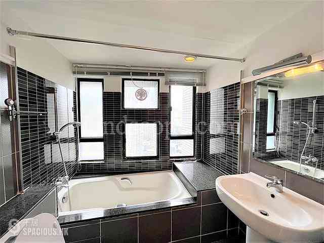 Mid Levels Central - Birchwood Place 08