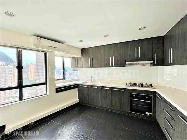Mid Levels Central - Birchwood Place 09