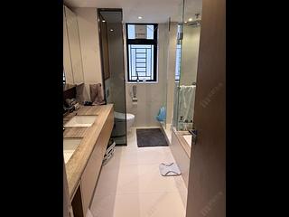 Mid Levels Central - Regal Crest 11