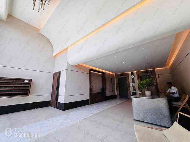 Repulse Bay - South Bay Palace Block 2 01
