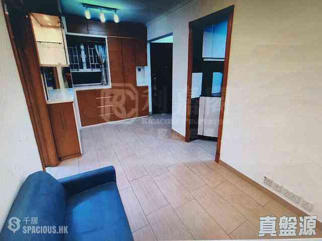 Quarry Bay - Westlands Court Tsui Lan Mansion 01