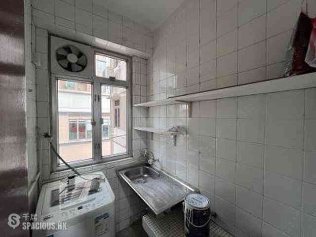 Kennedy Town - Cheong Kat Mansion 04