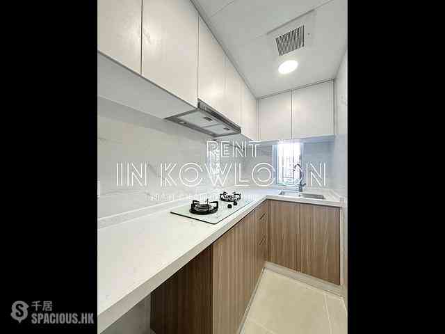 Ho Man Tin - Yee King Building 03