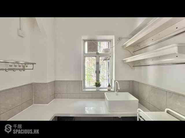 Sai Ying Pun - 35, Eastern Street 01