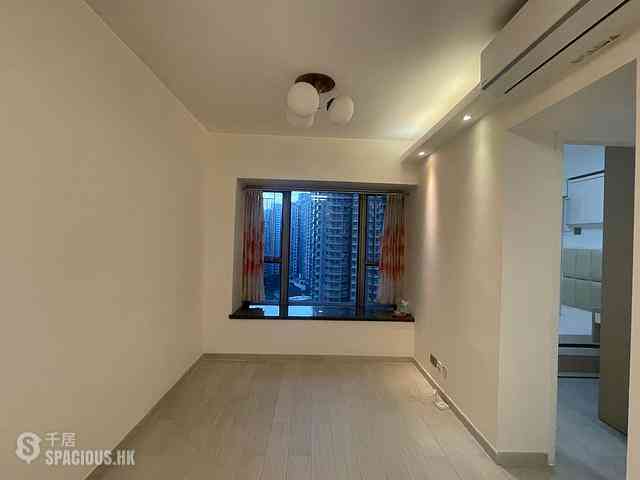 Tseung Kwan O - Tseung Kwan O Plaza Phase 1 Block 3 02