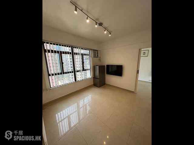Wan Chai - Hoover Towers Block 2 06
