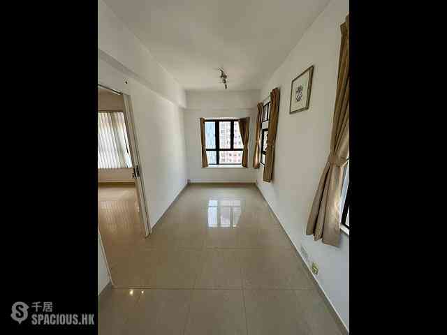 Wan Chai - Hoover Towers Block 2 07