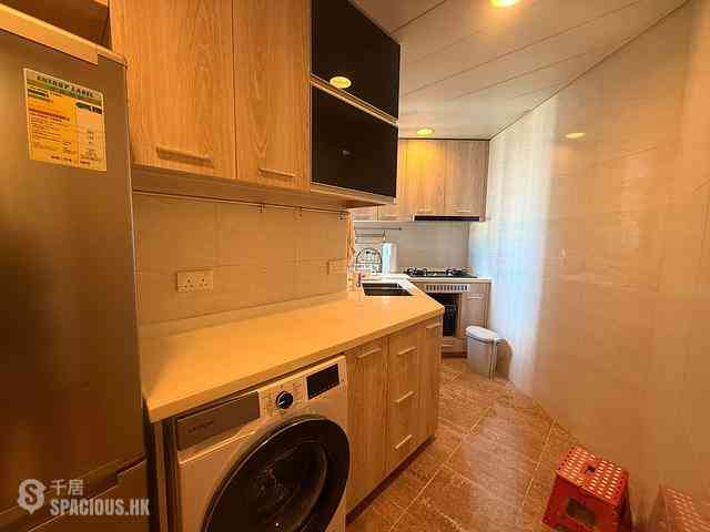 West Kowloon - Sorrento Phase 1 Block 6 02
