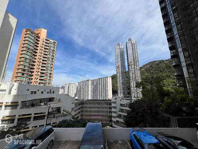 Tai Hang - Dragon Garden 01