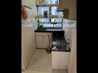Sai Ying Pun - Koon Wah Building 04