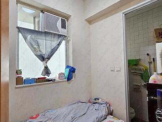 Quarry Bay - The Orchards Block 2 03