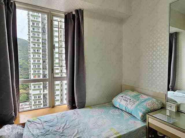 Quarry Bay - The Orchards Block 2 04