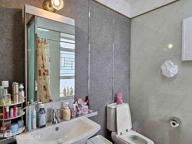 Quarry Bay - The Orchards Block 2 07