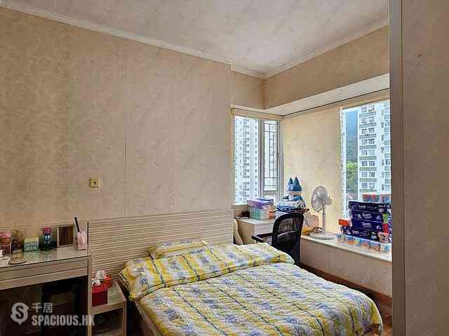 Quarry Bay - The Orchards Block 2 08