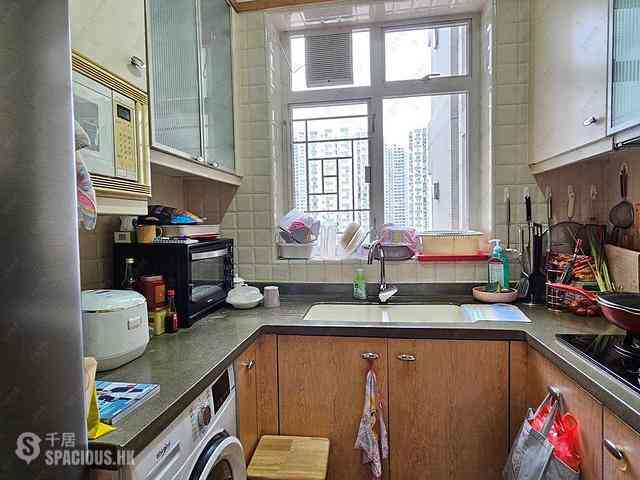 Quarry Bay - The Orchards Block 2 15