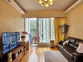 Quarry Bay - The Orchards Block 2 16