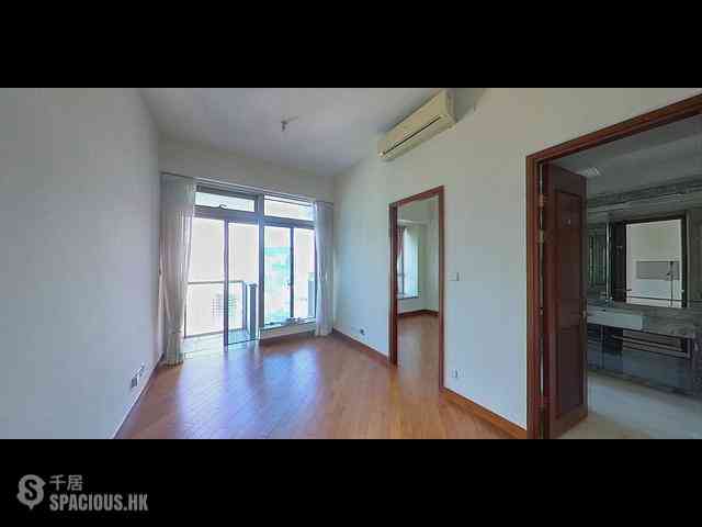 Wan Chai - The Avenue Phase 2 Block 1 01
