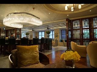 Wan Chai - The Avenue Phase 2 Block 1 04