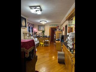 Yau Yat Chuen - Parc Oasis Block 28 02