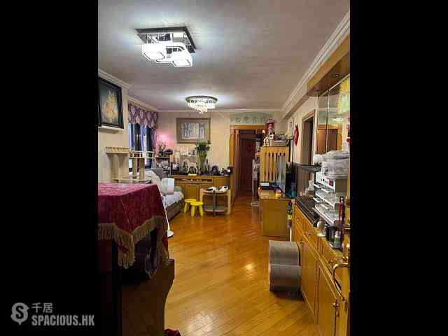 Yau Yat Chuen - Parc Oasis Block 28 02
