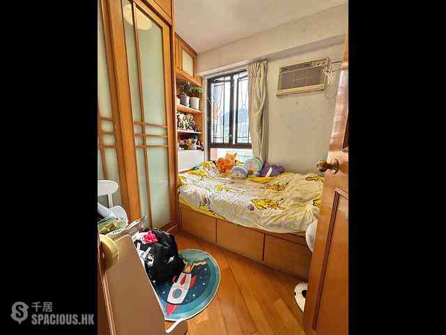 Yau Yat Chuen - Parc Oasis Block 28 04