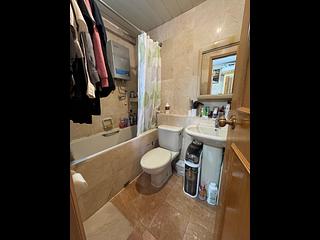Yau Yat Chuen - Parc Oasis Block 28 07