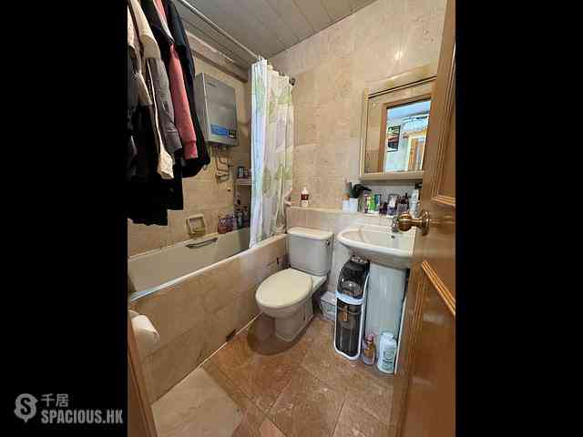 Yau Yat Chuen - Parc Oasis Block 28 07